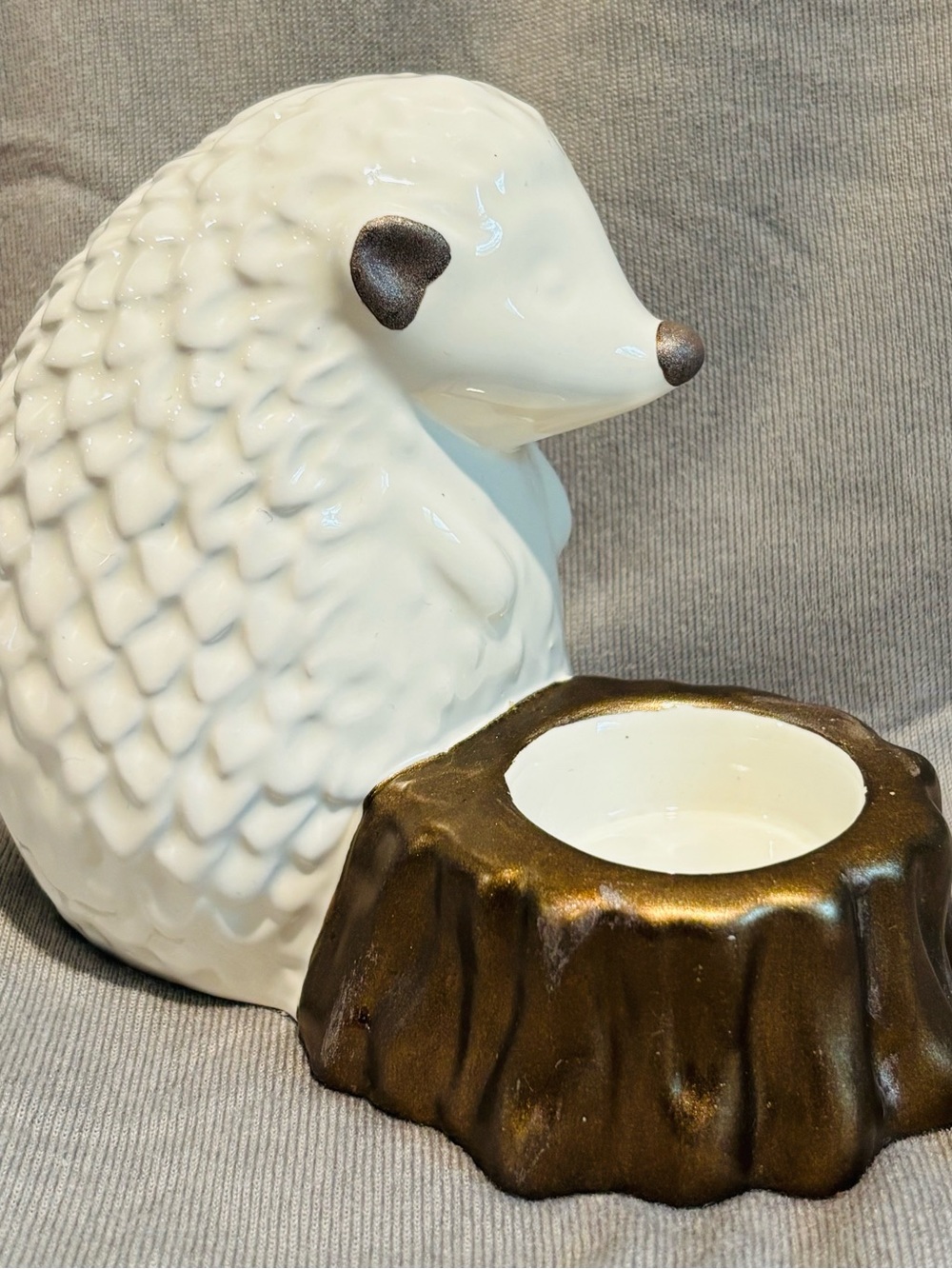 Ceramic Hedgehog Tealight Holder - Picture 4 of 7